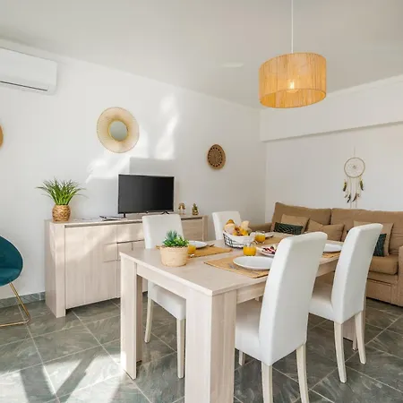 Apartamento Host Wise - Charming And Cozy Flat With Balcony *